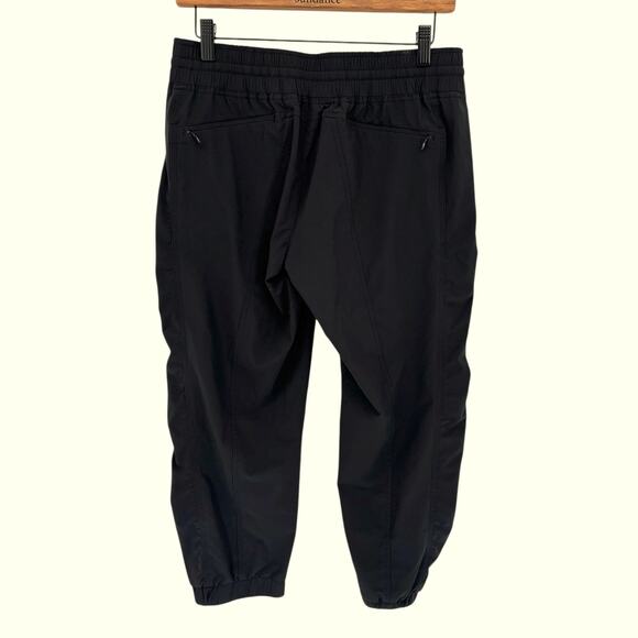 Athleta La Viva Capri Pants 6 Black Ruched Gym Training Workout Athleisure - Picture 5 of 8